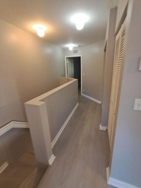 Active With Contract: $2,100 (2 beds, 2 baths, 1296 Square Feet)