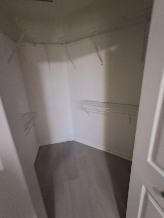 Active With Contract: $2,100 (2 beds, 2 baths, 1296 Square Feet)