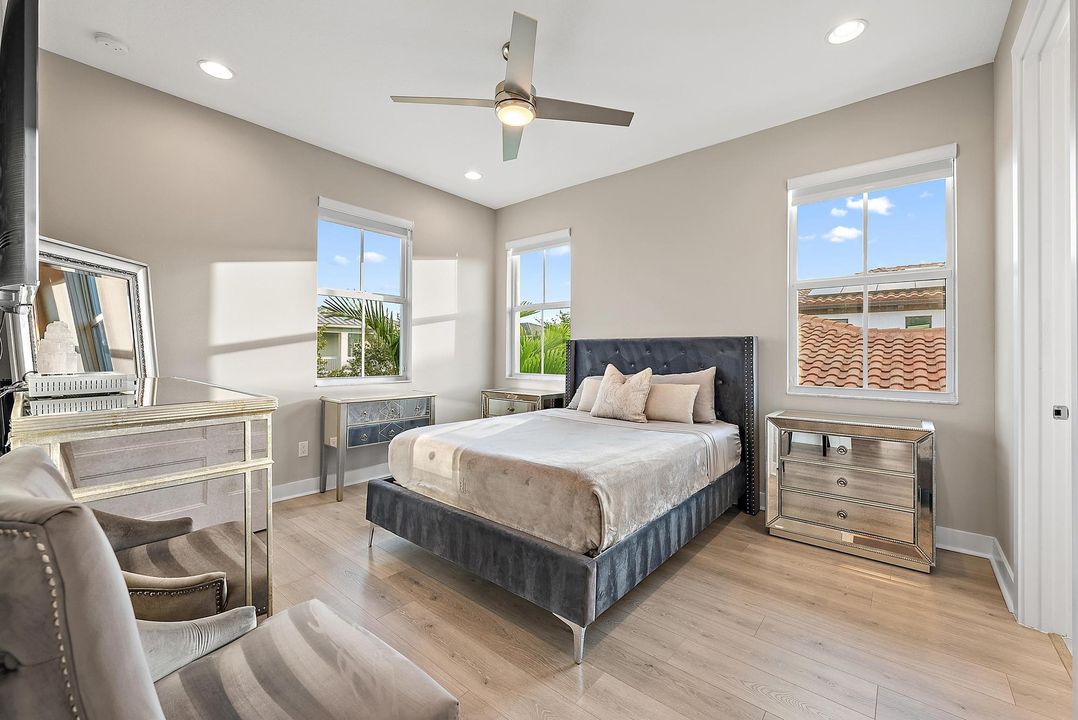 For Sale: $1,499,000 (3 beds, 3 baths, 3002 Square Feet)