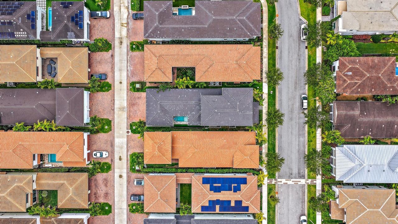 For Sale: $1,499,000 (3 beds, 3 baths, 3002 Square Feet)