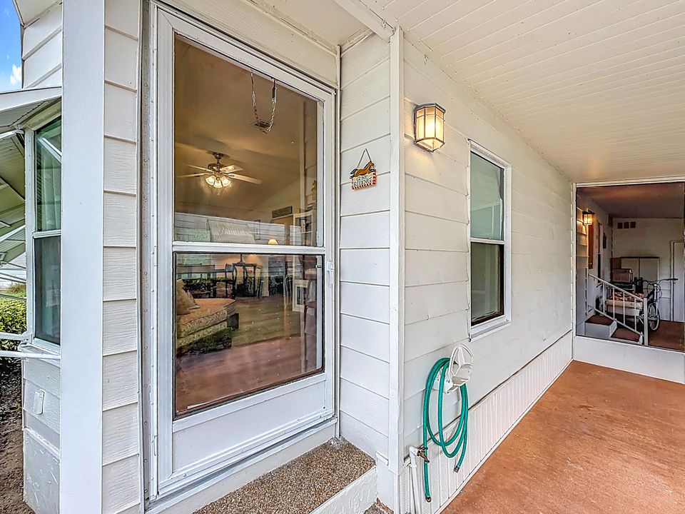 En Venta: $287,500 (2 camas, 2 baños, 1175 Pies cuadrados)