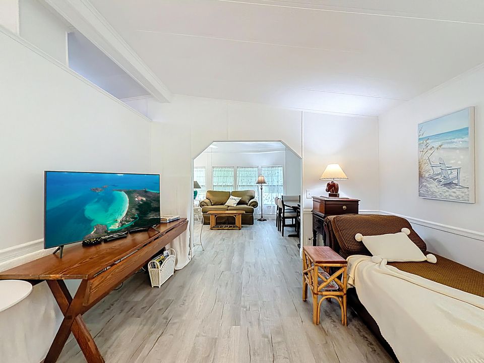 En Venta: $287,500 (2 camas, 2 baños, 1175 Pies cuadrados)