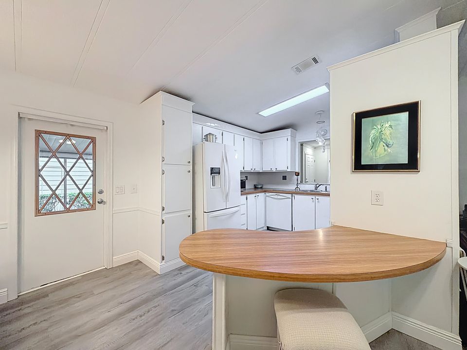 En Venta: $287,500 (2 camas, 2 baños, 1175 Pies cuadrados)