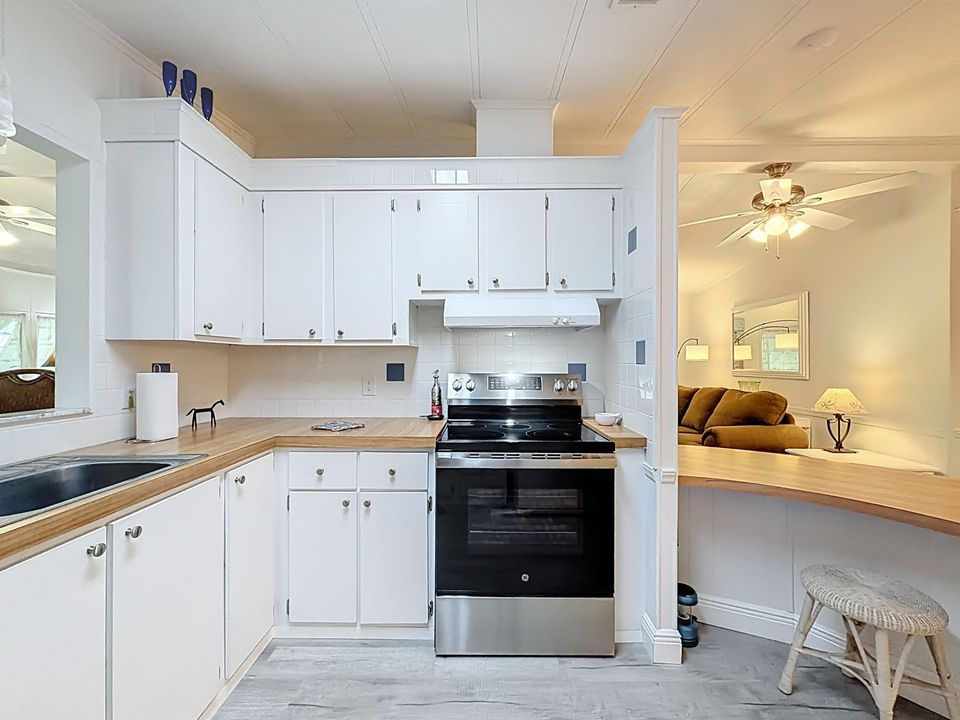 En Venta: $287,500 (2 camas, 2 baños, 1175 Pies cuadrados)