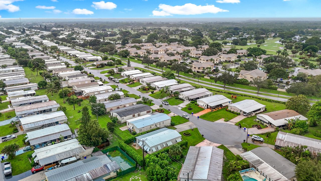 En Venta: $287,500 (2 camas, 2 baños, 1175 Pies cuadrados)