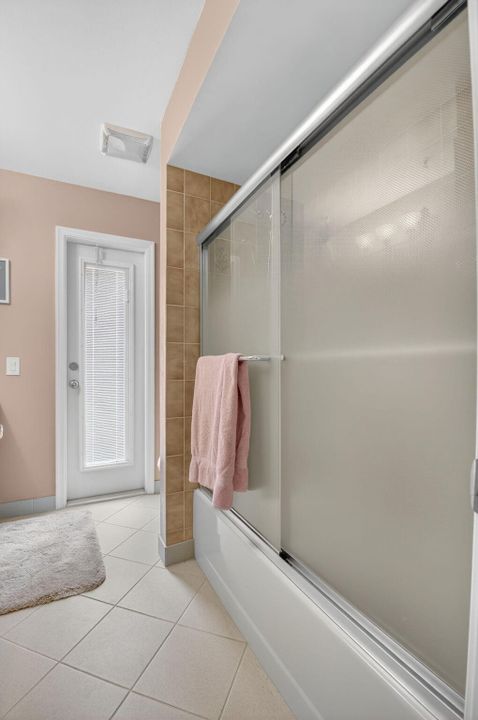 For Sale: $810,000 (3 beds, 2 baths, 1841 Square Feet)