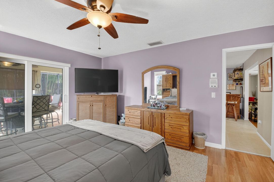 For Sale: $810,000 (3 beds, 2 baths, 1841 Square Feet)