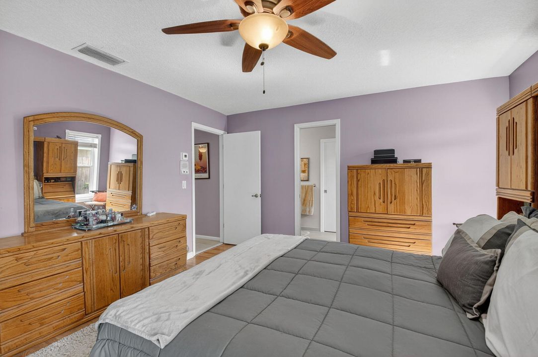 For Sale: $810,000 (3 beds, 2 baths, 1841 Square Feet)