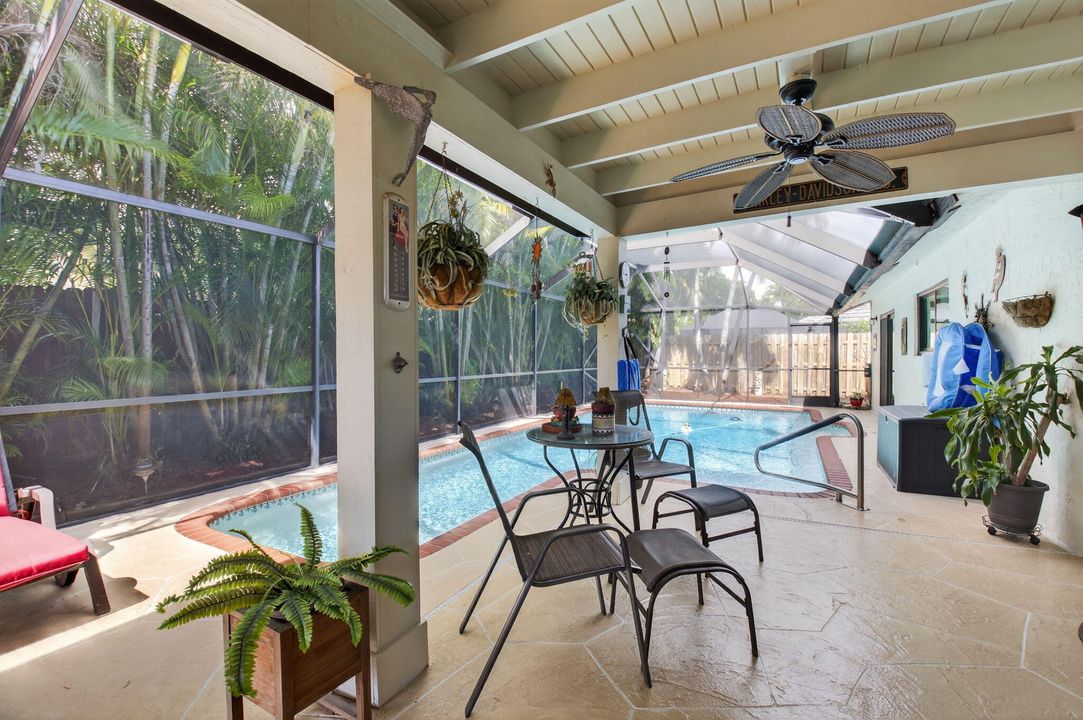 For Sale: $810,000 (3 beds, 2 baths, 1841 Square Feet)