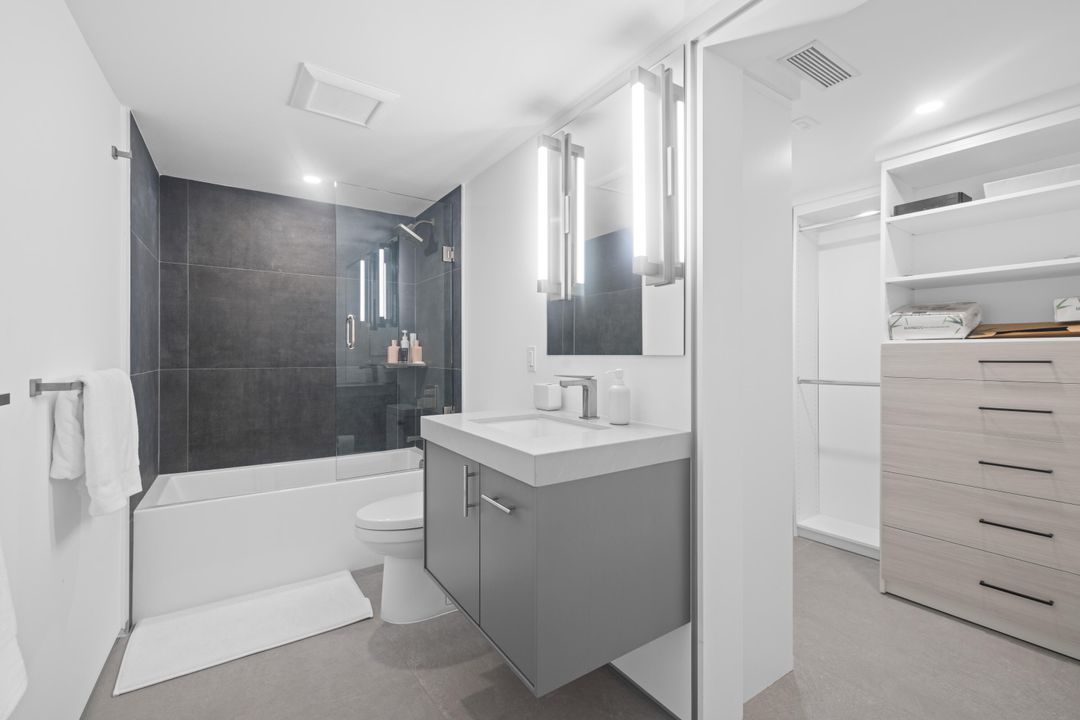 For Rent: $6,999 (2 beds, 2 baths, 1250 Square Feet)