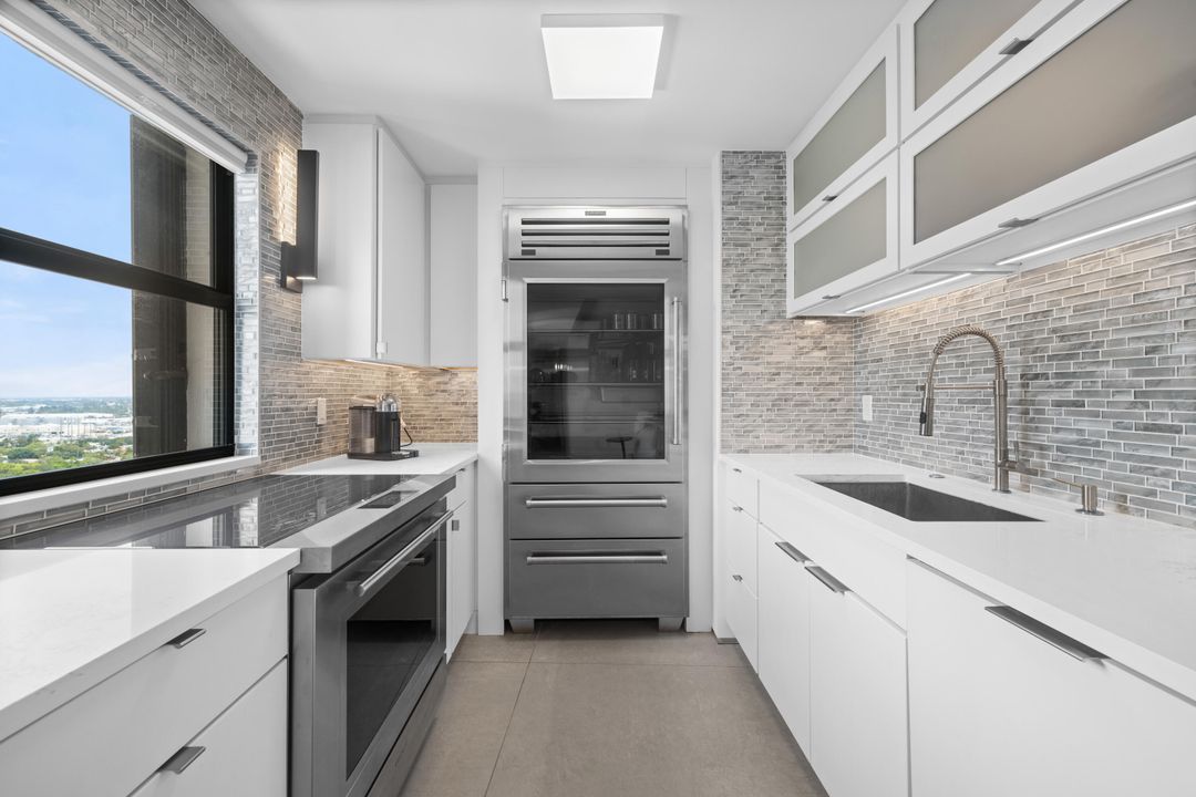 For Rent: $6,999 (2 beds, 2 baths, 1250 Square Feet)