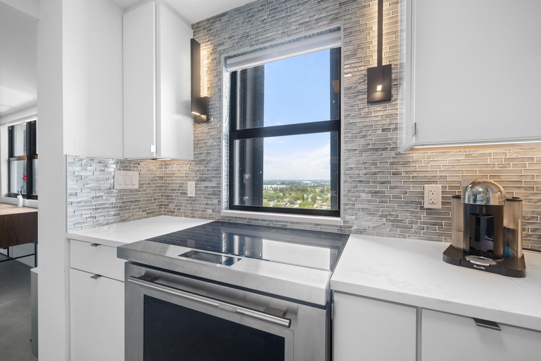 For Rent: $6,999 (2 beds, 2 baths, 1250 Square Feet)