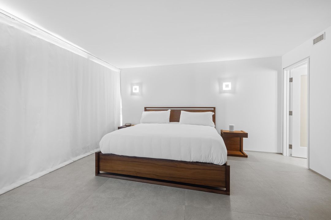 For Rent: $6,999 (2 beds, 2 baths, 1250 Square Feet)