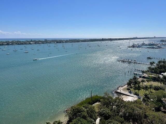 For Rent: $6,999 (2 beds, 2 baths, 1250 Square Feet)