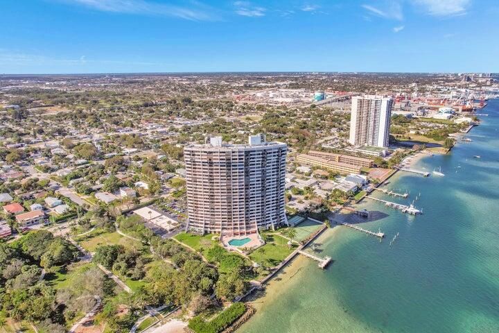 For Rent: $6,999 (2 beds, 2 baths, 1250 Square Feet)