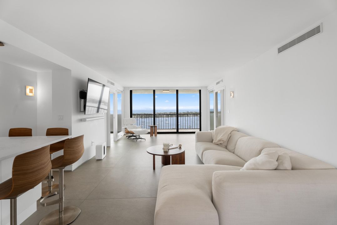 For Rent: $6,999 (2 beds, 2 baths, 1250 Square Feet)