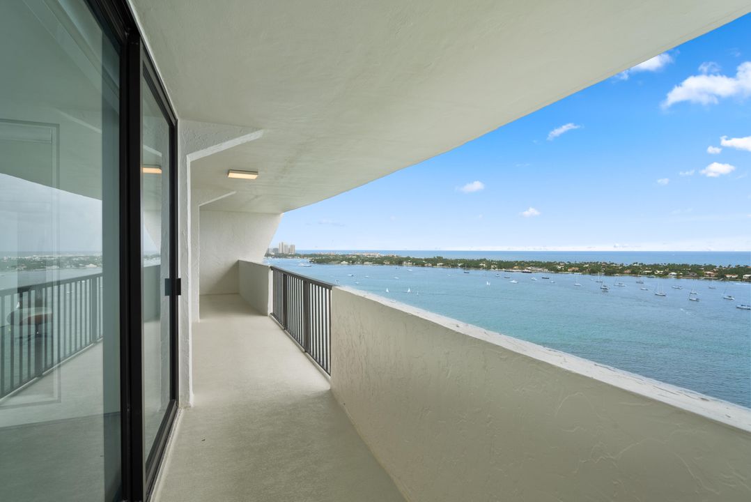 For Rent: $6,999 (2 beds, 2 baths, 1250 Square Feet)