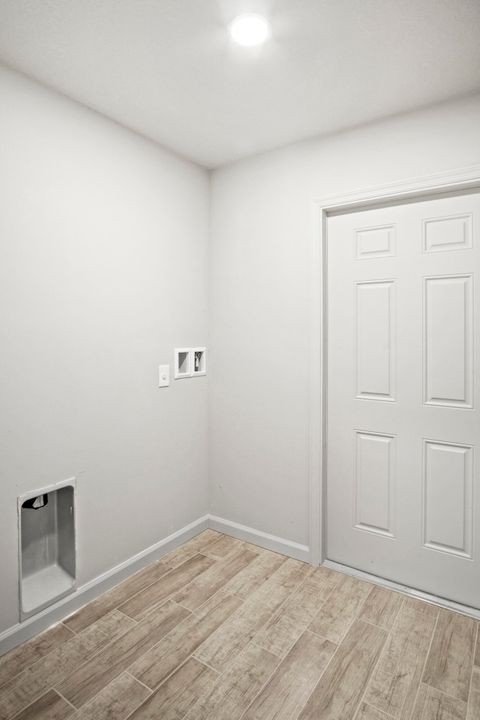 For Sale: $349,900 (3 beds, 2 baths, 1485 Square Feet)