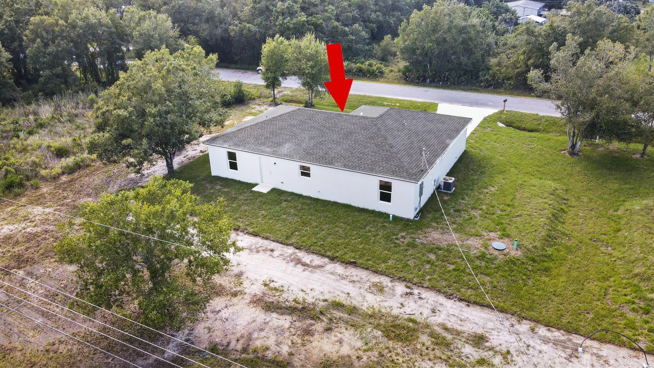 For Sale: $349,900 (3 beds, 2 baths, 1485 Square Feet)