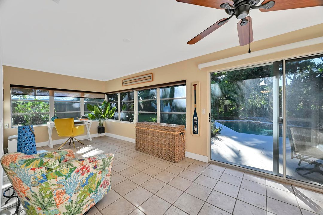 For Sale: $649,900 (2 beds, 2 baths, 1200 Square Feet)