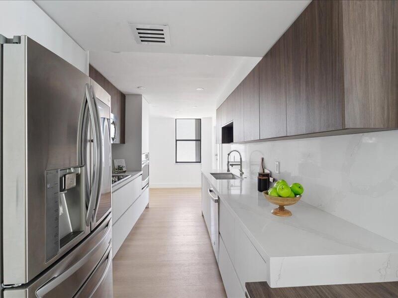 For Sale: $1,075,000 (2 beds, 2 baths, 1482 Square Feet)