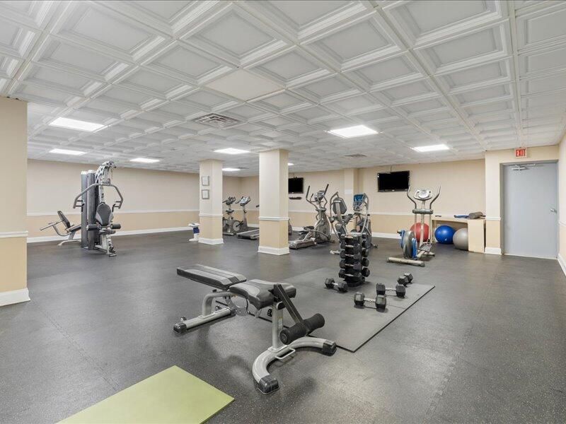 For Sale: $1,075,000 (2 beds, 2 baths, 1482 Square Feet)