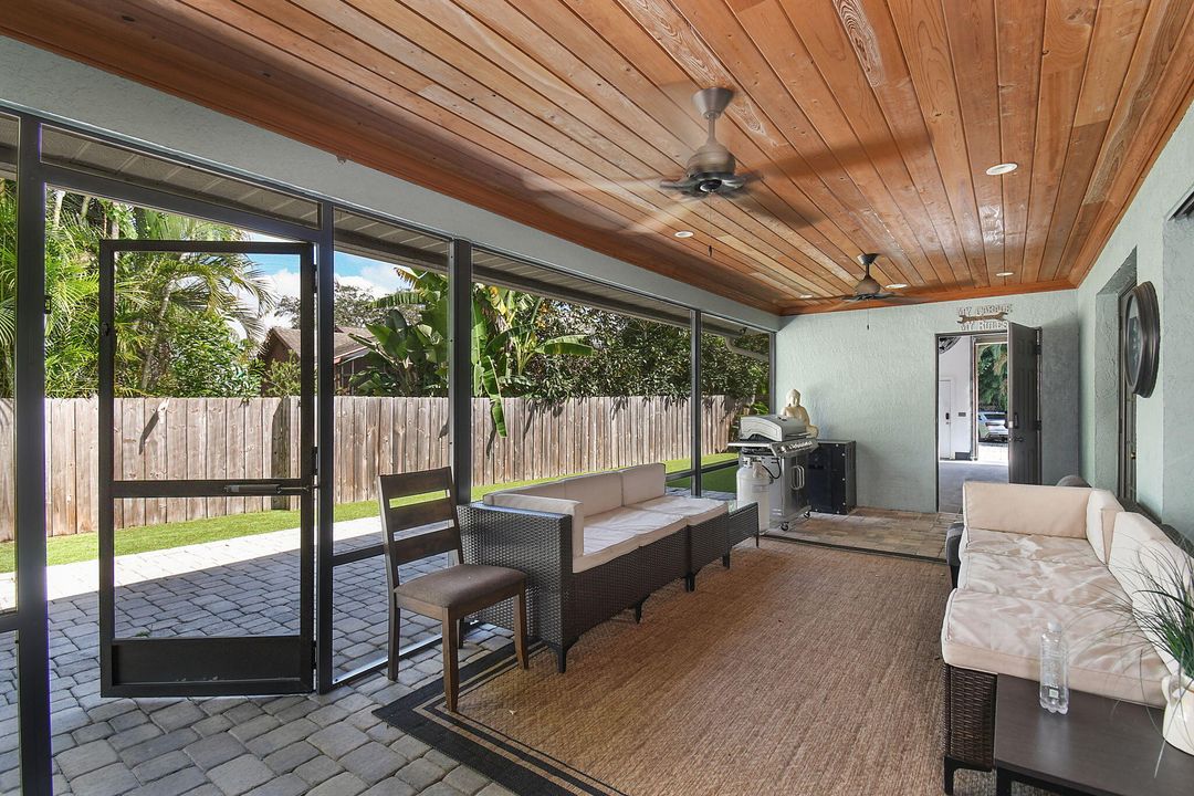 For Sale: $797,000 (4 beds, 2 baths, 2375 Square Feet)