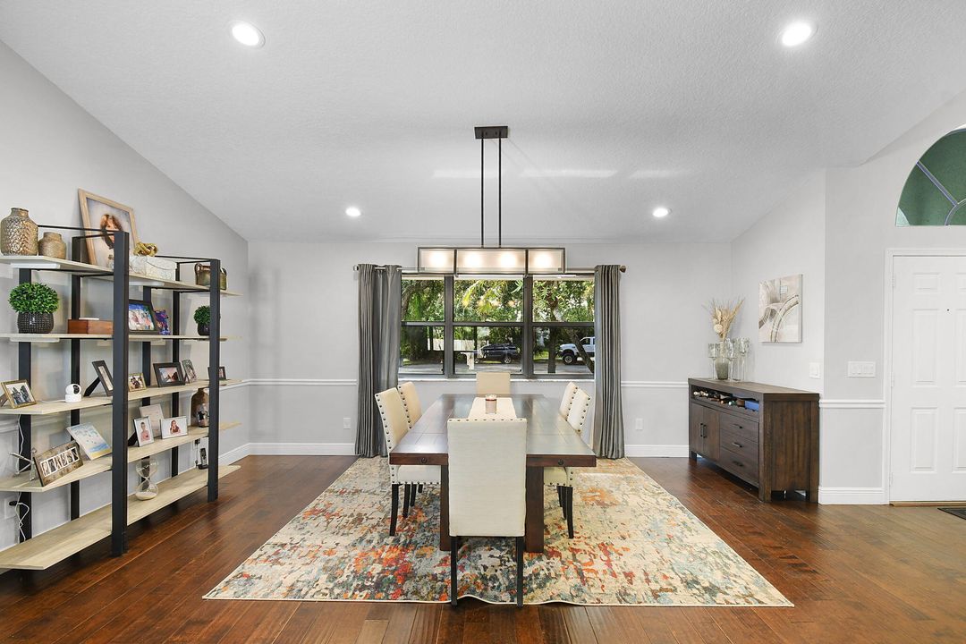 For Sale: $797,000 (4 beds, 2 baths, 2375 Square Feet)