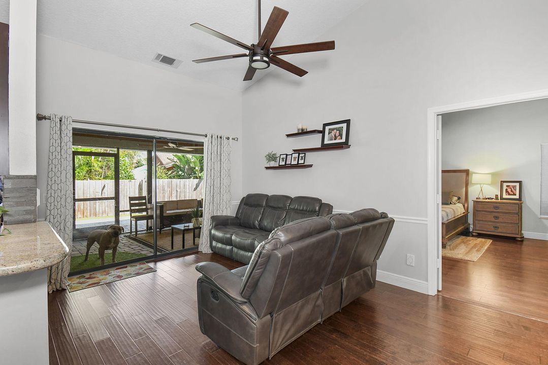 For Sale: $797,000 (4 beds, 2 baths, 2375 Square Feet)