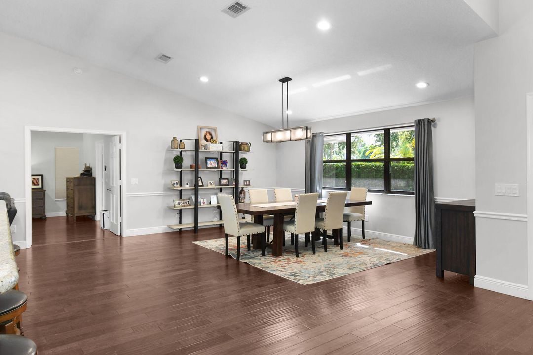 For Sale: $797,000 (4 beds, 2 baths, 2375 Square Feet)