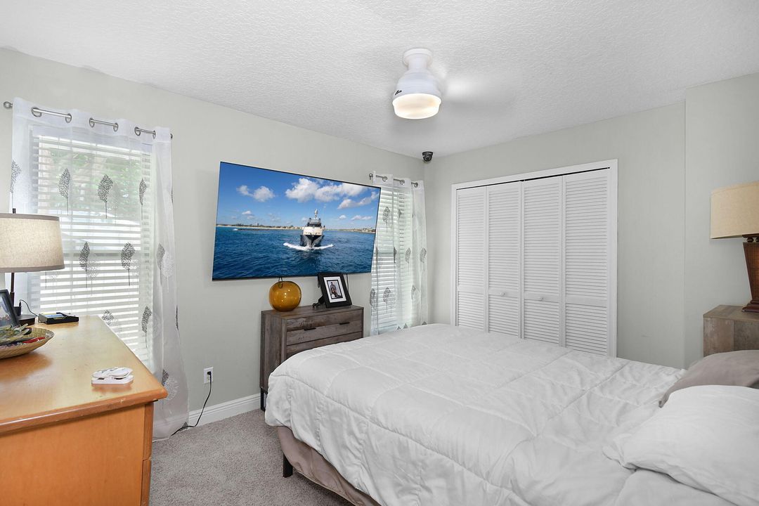 For Sale: $797,000 (4 beds, 2 baths, 2375 Square Feet)