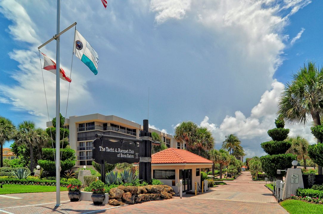 Active With Contract: $475,000 (2 beds, 2 baths, 1020 Square Feet)