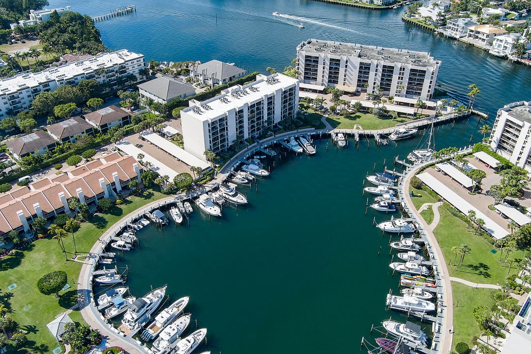 Active With Contract: $475,000 (2 beds, 2 baths, 1020 Square Feet)