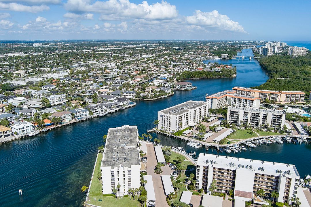 Active With Contract: $475,000 (2 beds, 2 baths, 1020 Square Feet)