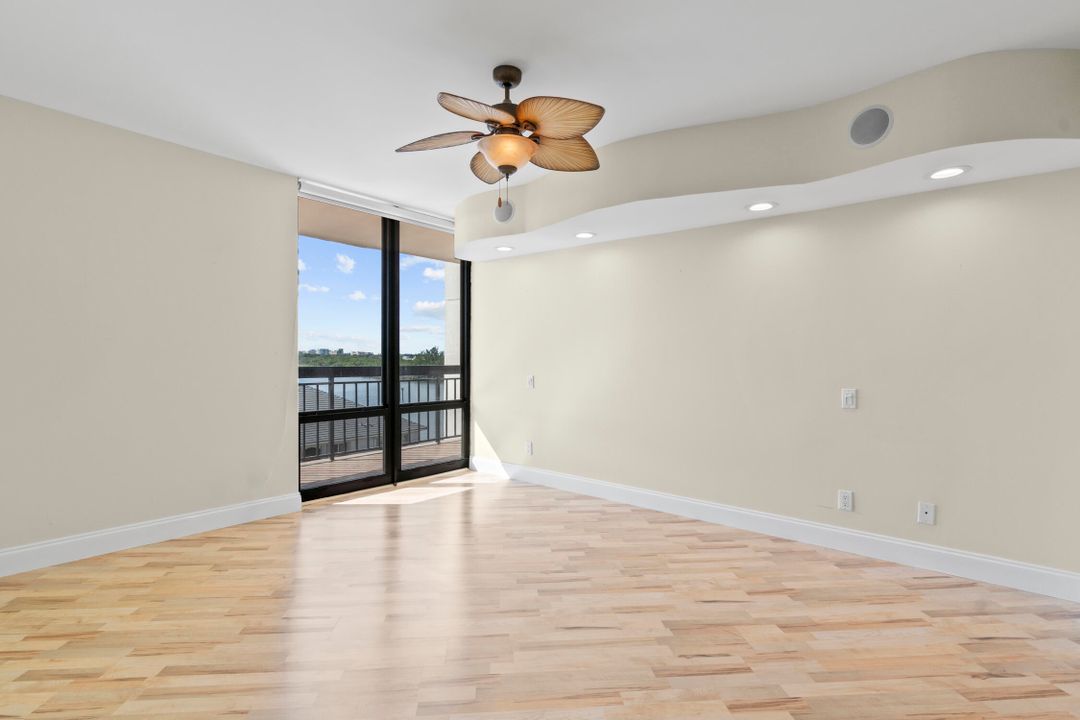 Active With Contract: $475,000 (2 beds, 2 baths, 1020 Square Feet)