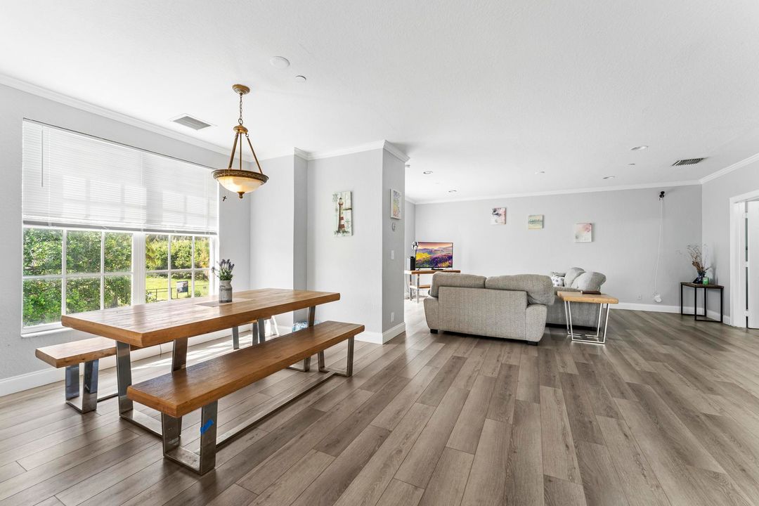 For Sale: $4,000,000 (3 beds, 3 baths, 9828 Square Feet)