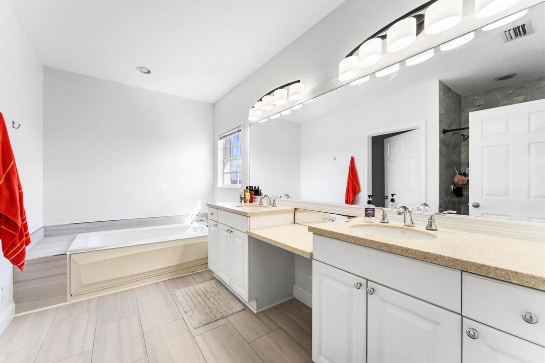 For Sale: $4,000,000 (3 beds, 3 baths, 9828 Square Feet)