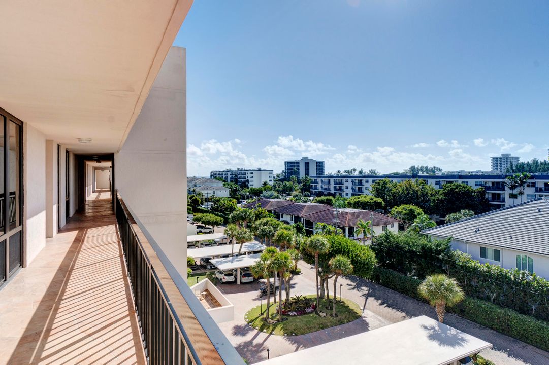 Active With Contract: $475,000 (2 beds, 2 baths, 1020 Square Feet)