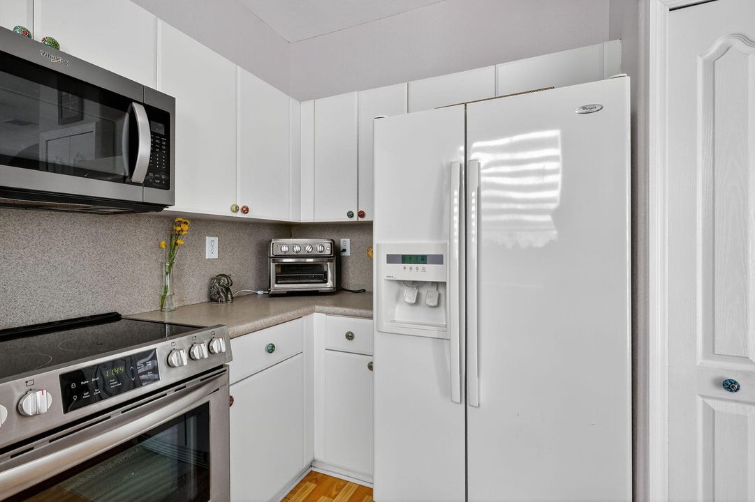 待售: $580,000 (4 贝兹, 3 浴室, 1985 平方英尺)