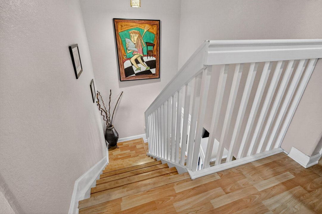 待售: $580,000 (4 贝兹, 3 浴室, 1985 平方英尺)