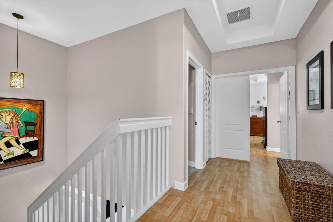 待售: $580,000 (4 贝兹, 3 浴室, 1985 平方英尺)