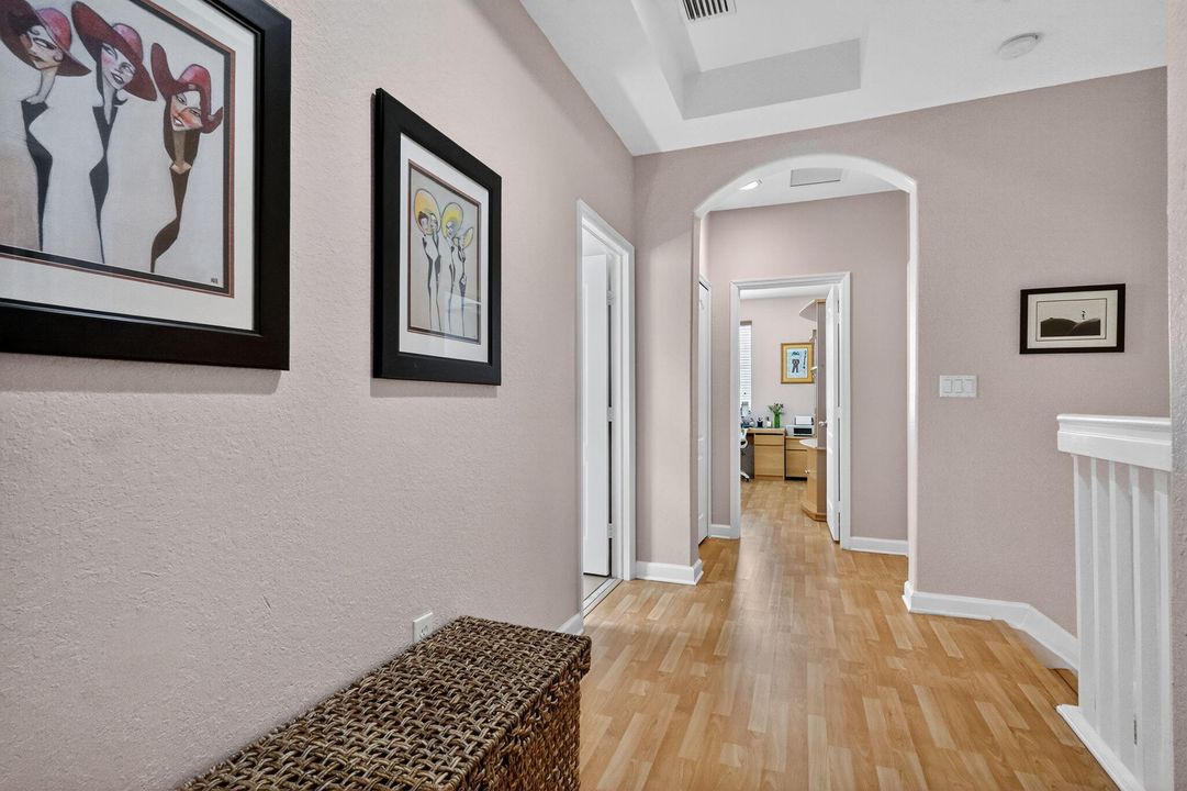 待售: $580,000 (4 贝兹, 3 浴室, 1985 平方英尺)