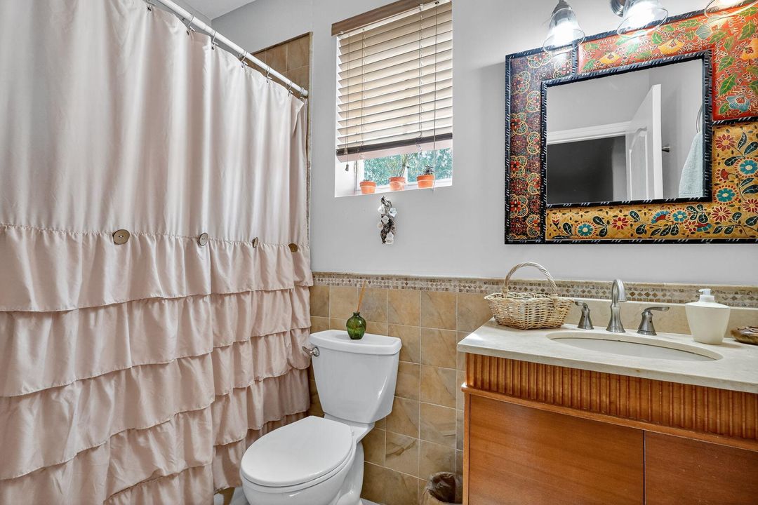 待售: $580,000 (4 贝兹, 3 浴室, 1985 平方英尺)