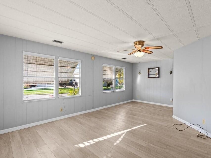 For Sale: $69,999 (2 beds, 2 baths, 1152 Square Feet)