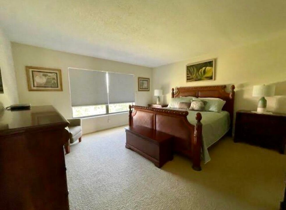 合同活跃: $2,600 (2 贝兹, 2 浴室, 1520 平方英尺)