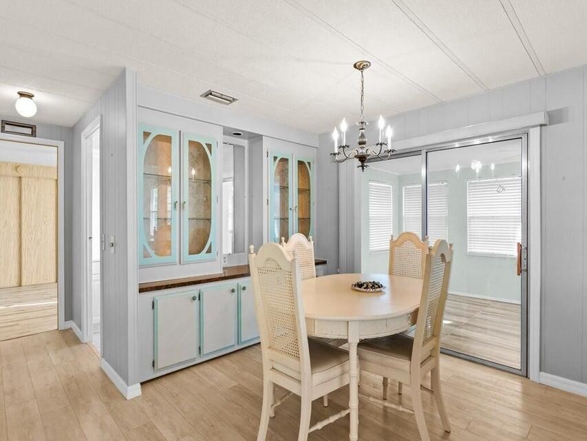 For Sale: $69,999 (2 beds, 2 baths, 1152 Square Feet)