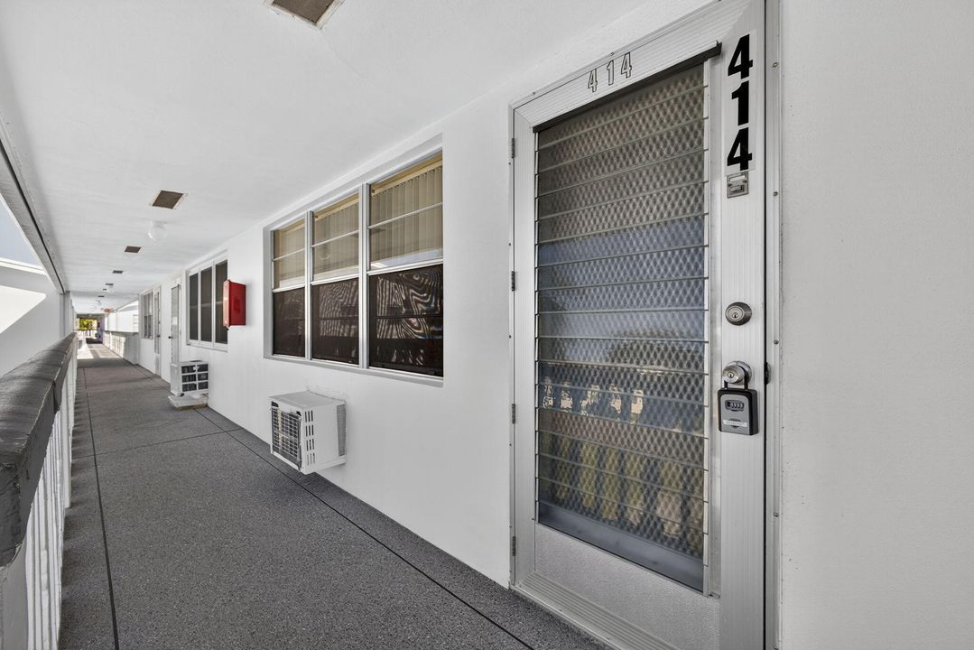 待售: $75,000 (1 贝兹, 1 浴室, 702 平方英尺)