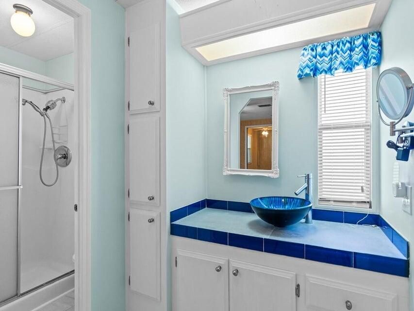 For Sale: $69,999 (2 beds, 2 baths, 1152 Square Feet)