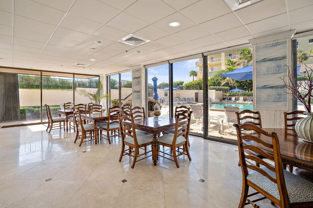 合同活跃: $5,000 (2 贝兹, 2 浴室, 1586 平方英尺)