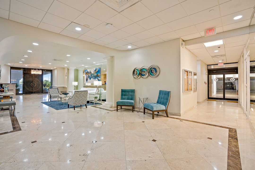 合同活跃: $5,000 (2 贝兹, 2 浴室, 1586 平方英尺)